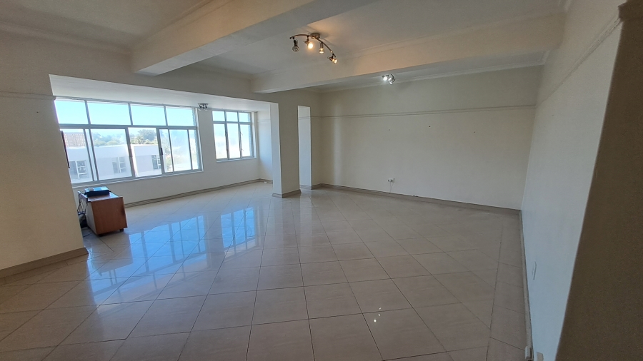 To Let 2 Bedroom Property for Rent in Summerstrand Eastern Cape